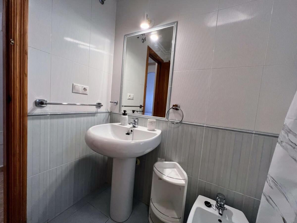 טורבייחה Welcoming Seafront Apartment Tv15 מראה חיצוני תמונה